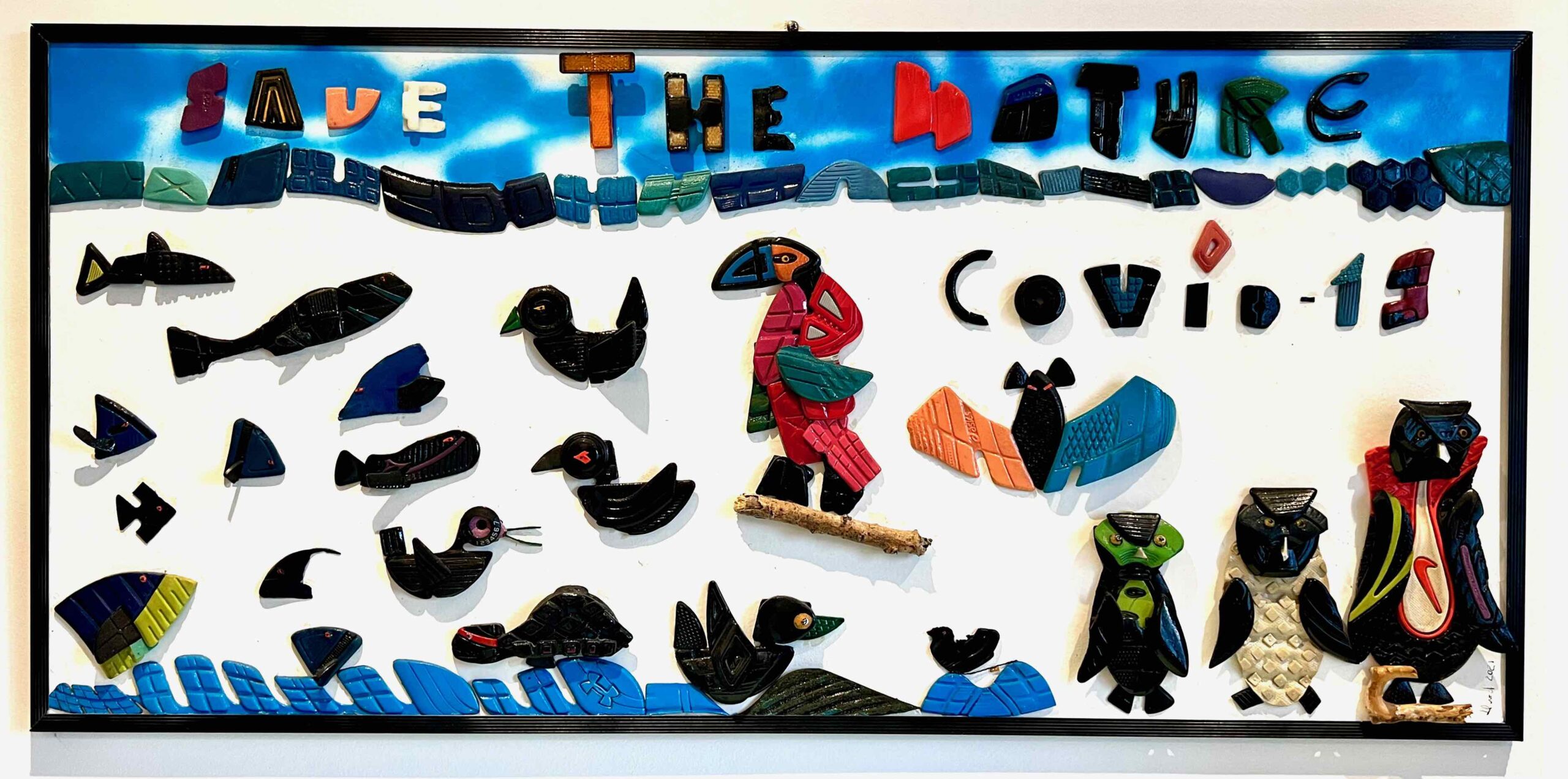 Save The Nature — escultura de upcycling feita com materiais descartados