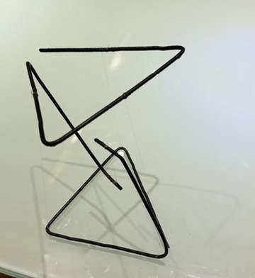 Triangulo Flutuante montado, angulo 1